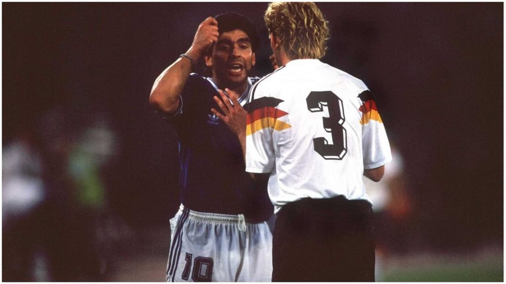 Subastan la camiseta mundialista de Andi Brehme