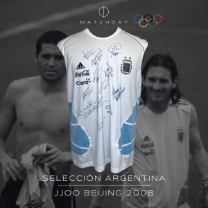 Musculosa entrenamiento Argentina Juegos Olímpicos Pekin 2008 firmada por Lionel Messi y otros